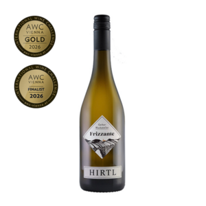 Fruchtig-frischer Frizzante aus Poysdorf – prickelnder Aperitif mit feiner Perlage, ideal für feierliche Anlässe und sonnige Tage.