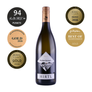 Grüner Veltliner Weinviertel DAC Reserve 2021 im Weinglas, zitrusgelb mit grünen Reflexen, kräftiger Weißwein
